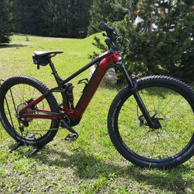 E-Mietbike: Trek Rail 7, Black/Rage Red, 2021
