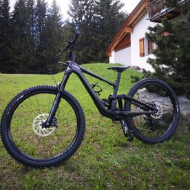 Mietbike Fully: Specialized Stumpjumper FSR Comp Carb 29